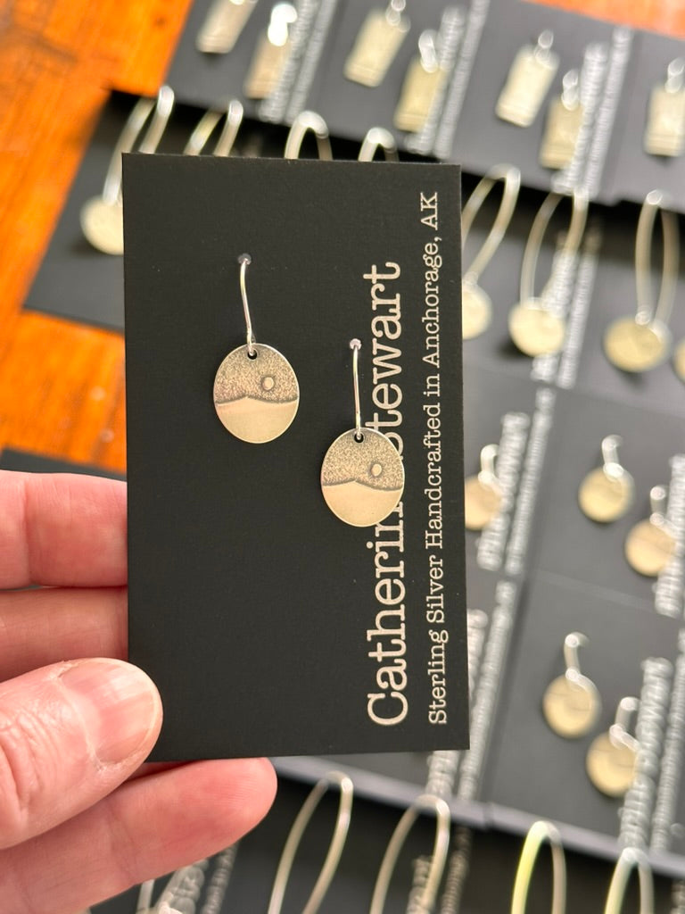 Tiny Horizon Earring
