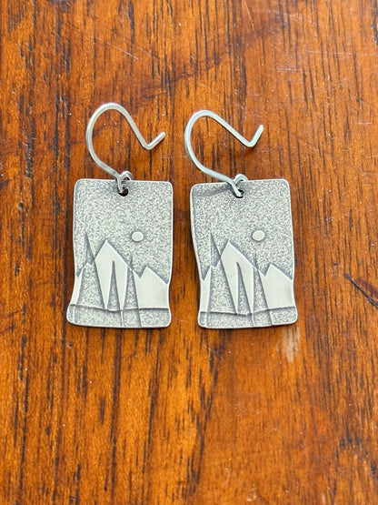 Connector Trail Earring